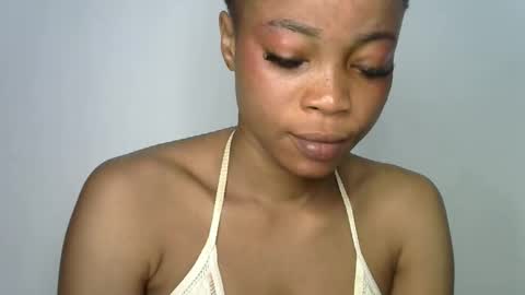 Snapshot of silm_baddie14 chatting on 05-03-26, 12:22 slim daddie14 online show from 05-03-26, 12:22