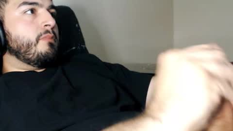 Snapshot of silva1018 chatting on 10-04-25, 04:38 Alvaro online show from 10-04-25, 04:38