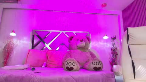 SIlvana  online show from 10-28-25, 01:25