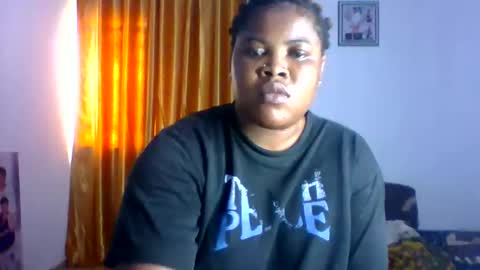 Snapshot of silver_baby06 chatting on 06-01-26, 10:28 silver baby06 online show from 06-01-26, 10:28