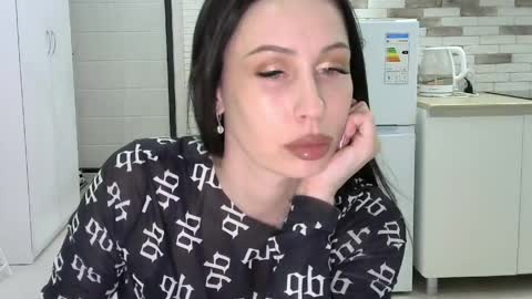 silver_still online show from 04-11-26, 05:28