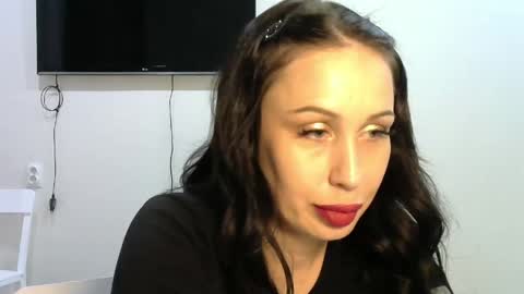 Snapshot of silver_still chatting on 04-15-26, 05:42 silver_still online show from 04-15-26, 05:42
