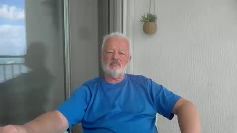 Daddy Bear online show from 04-09-26, 12:32