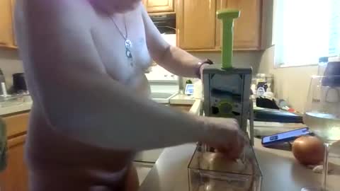 Snapshot of silverdragon70 chatting on 10-17-25, 12:14 silverdragon70 online show from 10-17-25, 12:14