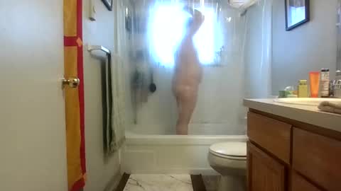 Snapshot of silverdragon70 chatting on 10-25-25, 10:37 silverdragon70 online show from 10-25-25, 10:37