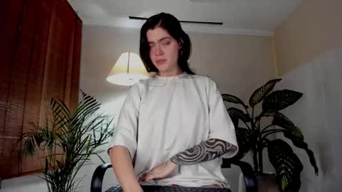 silverhase1 online show from 11-22-25, 01:04