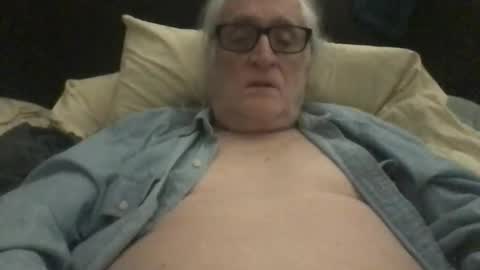 Snapshot of silverliam chatting on 12-14-25, 06:19 Liam online show from 12-14-25, 06:19