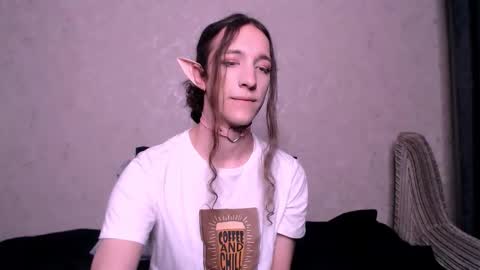 silvermuse online show from 10-23-25, 02:44