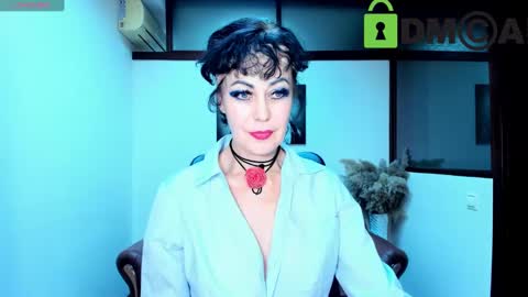 Snapshot of silvia_wallec chatting on 02-15-25, 12:43 Silvia Wallec online show from 02-15-25, 12:43