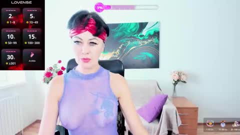 Snapshot of silvia_wallec chatting on 10-30-25, 06:48 Silvia Wallec online show from 10-30-25, 06:48