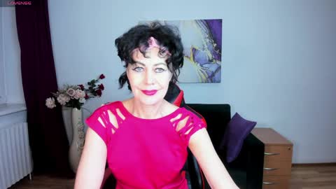 Silvia Wallec online show from 04-26-26, 05:32