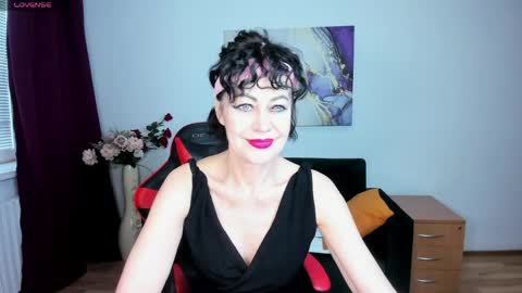 Snapshot of silvia_wallec chatting on 05-02-26, 05:45 Silvia Wallec online show from 05-02-26, 05:45