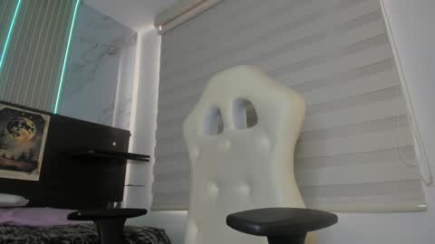 silvia online show from 01-25-25, 03:30