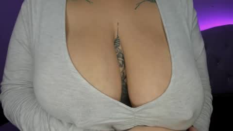 silvia online show from 10-28-25, 07:27