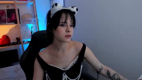 Wendy help me get get 69 likes  online show from 02-06-26, 07:23