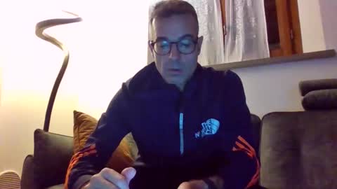 Snapshot of simmeturbate chatting on 09-28-25, 08:47 Italiandaddyitalydickassbottomassholecomshowmasturbatenudeboyitalyatleticcutemuscolarhardcockdickboy online show from 09-28-25, 08:47