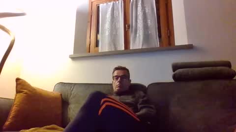 Snapshot of simmeturbate chatting on 10-27-25, 09:52 Italiandaddyitalydickassbottomassholecomshowmasturbatenudeboyitalyatleticcutemuscolarhardcockdickboy online show from 10-27-25, 09:52