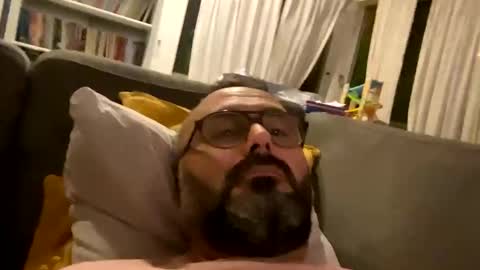 Snapshot of simon_bb chatting on 09-18-25, 08:55 Si online show from 09-18-25, 08:55