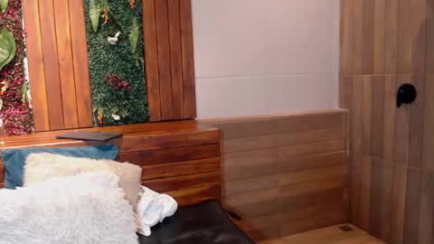 Snapshot of simon_durand chatting on 02-11-25, 04:01 simon_durand online show from 02-11-25, 04:01