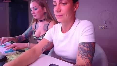 Snapshot of simona_moonshine chatting on 10-06-25, 06:16 simona_moonshine online show from 10-06-25, 06:16