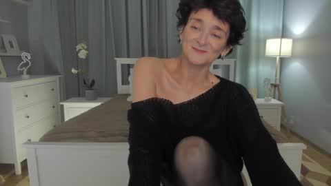 Simona  online show from 02-08-25, 02:38