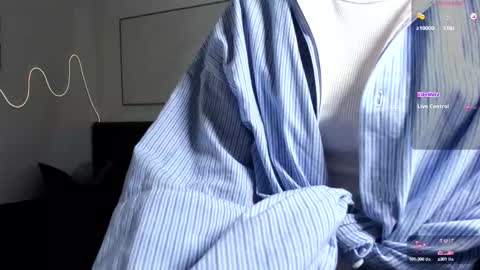 Snapshot of simonagerry chatting on 09-28-25, 03:23 SimonaGerry online show from 09-28-25, 03:23