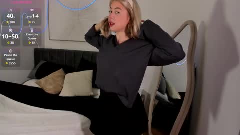 Snapshot of simonagerry chatting on 11-10-25, 03:38 SimonaGerry online show from 11-10-25, 03:38