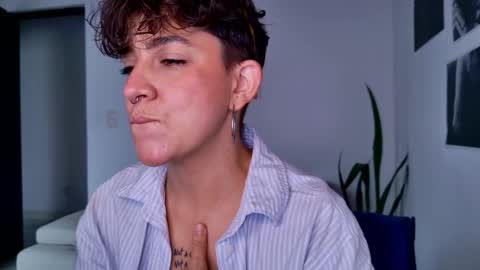 Sim. online show from 10-19-25, 01:12