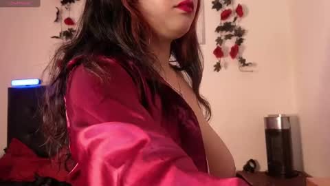 Simone Phill  online show from 10-03-25, 07:33