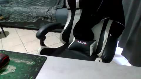 simoninside25 online show from 10-11-25, 02:04