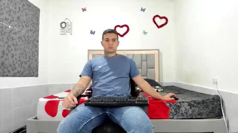 Snapshot of simonkeler chatting on 10-02-25, 10:22 SIMON KELER online show from 10-02-25, 10:22