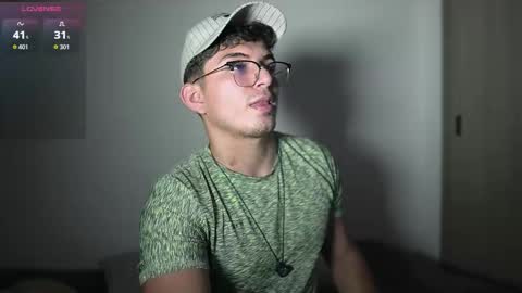 Snapshot of simoon_01 chatting on 02-04-26, 11:09 SIMOON online show from 02-04-26, 11:09