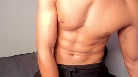 Snapshot of simple_guyy chatting on 02-24-26, 04:32 Andrey online show from 02-24-26, 04:32