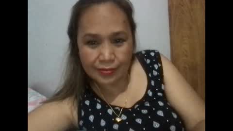 Snapshot of simplecity45 chatting on 12-28-24, 11:41 Carolyn online show from 12-28-24, 11:41