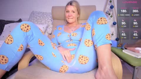 A present for me  online show from 12-18-24, 06:10