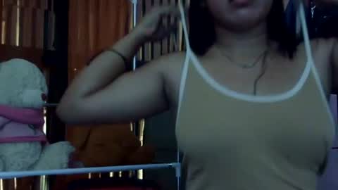 Snapshot of simply_y0urs chatting on 10-22-25, 06:13 simply_y0urs online show from 10-22-25, 06:13