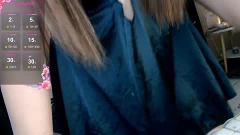 Adrianna Fowler online show from 05-02-26, 01:10