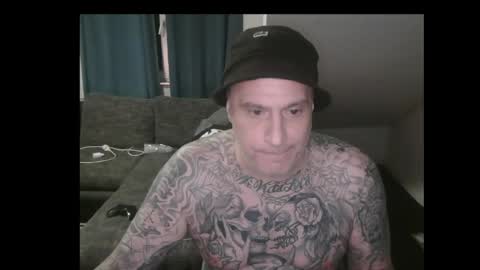 Snapshot of sinalco1975 chatting on 05-13-26, 01:47 sinalco1975 online show from 05-13-26, 01:47