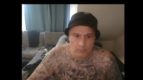 Snapshot of sinalco1975 chatting on 05-16-26, 05:15 sinalco1975 online show from 05-16-26, 05:15