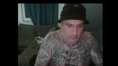 Snapshot of sinalco1975 chatting on 05-20-26, 01:45 sinalco1975 online show from 05-20-26, 01:45