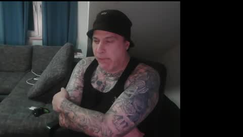 Snapshot of sinalco1975 chatting on 06-11-26, 02:44 sinalco1975 online show from 06-11-26, 02:44