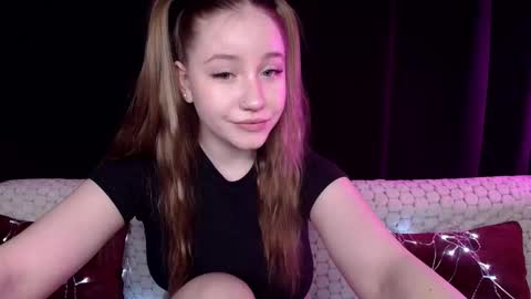 Snapshot of sindiwatsoon chatting on 12-11-24, 02:44 Sindi online show from 12-11-24, 02:44