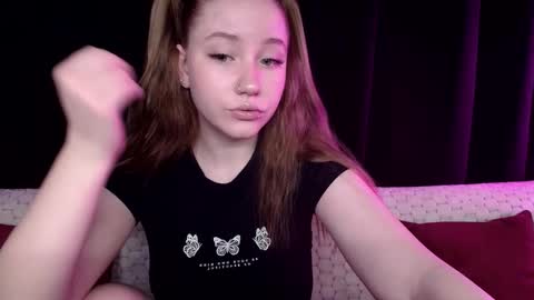 Snapshot of sindiwatsoon chatting on 01-08-25, 12:58 Sindi online show from 01-08-25, 12:58