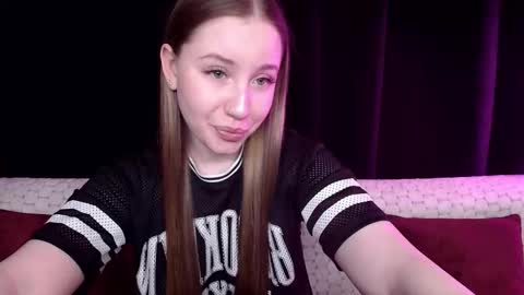 Snapshot of sindiwatsoon chatting on 01-14-25, 03:47 Sindi online show from 01-14-25, 03:47