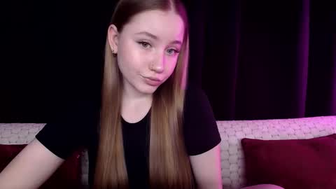 Snapshot of sindiwatsoon chatting on 01-28-25, 10:56 Sindi online show from 01-28-25, 10:56