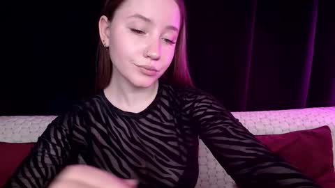 Snapshot of sindiwatsoon chatting on 02-12-25, 03:49 Sindi online show from 02-12-25, 03:49