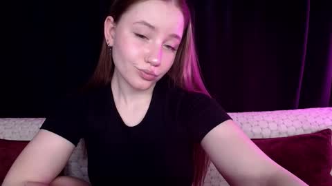 Snapshot of sindiwatsoon chatting on 02-14-25, 12:03 Sindi online show from 02-14-25, 12:03