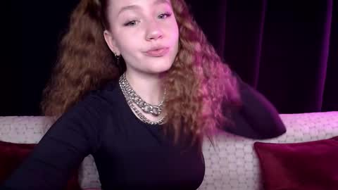 Snapshot of sindiwatsoon chatting on 03-09-25, 11:03 Sindi online show from 03-09-25, 11:03