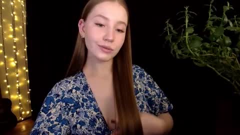 Snapshot of sindiwatsoon chatting on 10-15-25, 01:44 Sindi online show from 10-15-25, 01:44