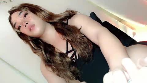 sinful_sirenity69 online show from 04-05-26, 03:31